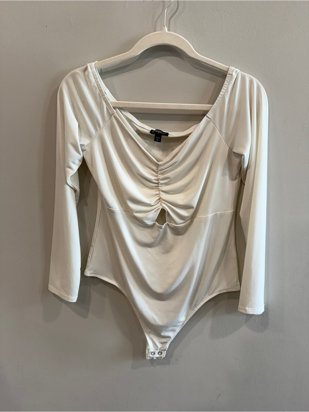 Express Ruched V-Neck Long Sleeve Bodysuit